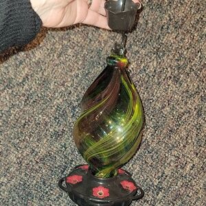Glass Hummingbird Feeder - Green Swirl